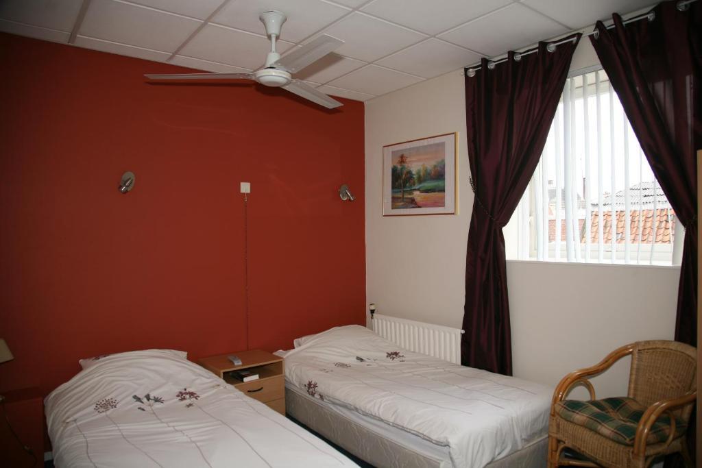 Hotel Restaurant Zeeland Tholen Quarto foto